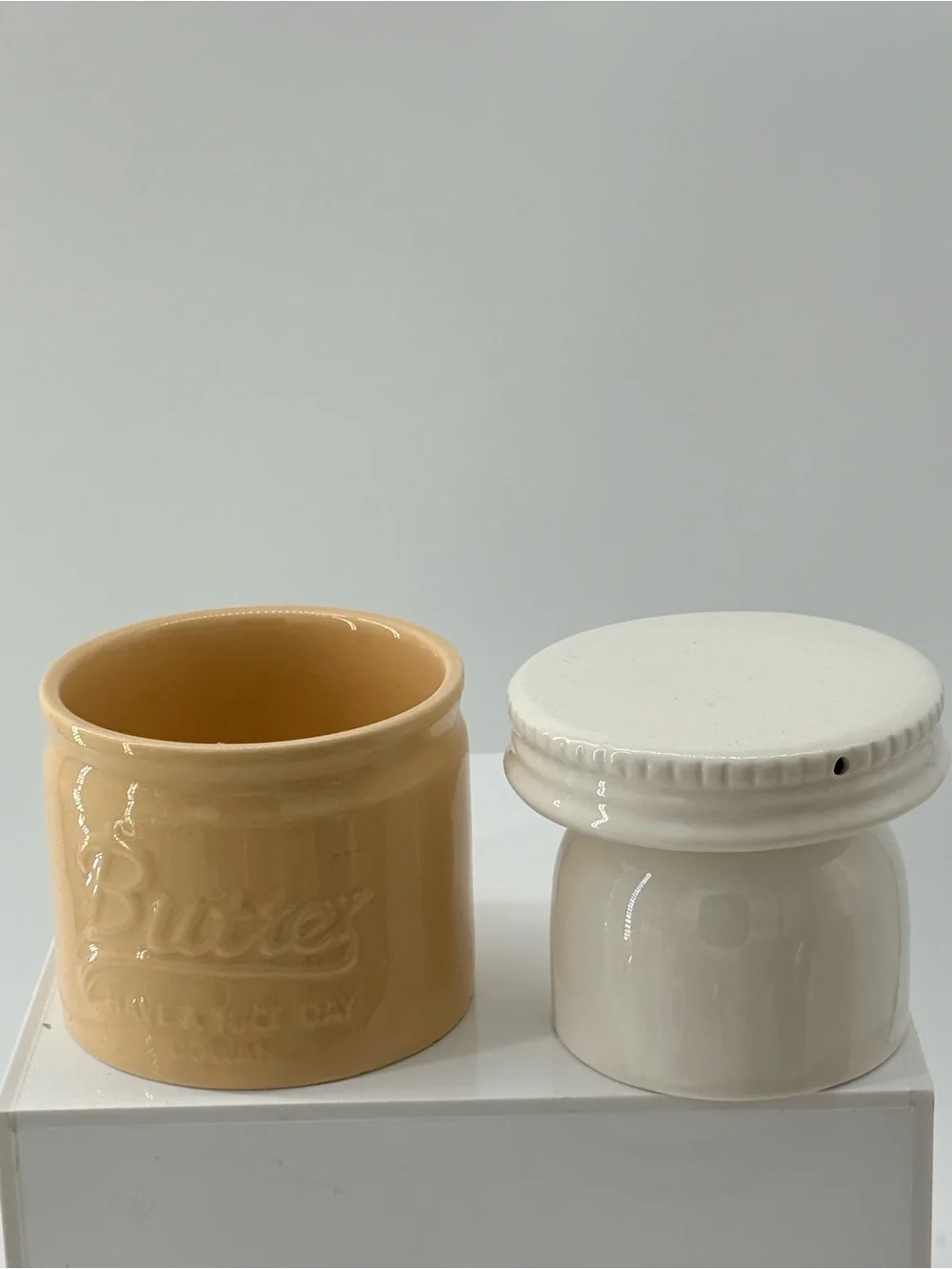 Neutral Cream Ceramic Storage Jar with White Lid - Unbranded